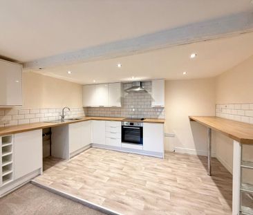 2 bedroom terraced house to rent - Photo 3