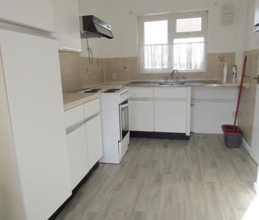 2 bedroom ground floor maisonette to rent - Photo 3