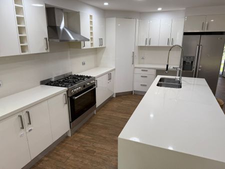 Great Size Family Home - Photo 5