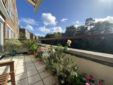 3 Bedroom - Photo 4