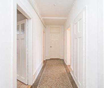 Rent a 3 ½ rooms apartment in Fribourg - Photo 2