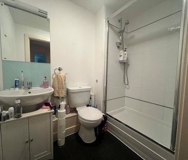 1 bedroom flat to rent - Photo 6