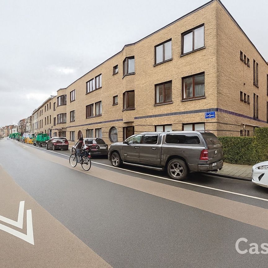 Gerenoveerde appartement van ±105m² met privéterras en tuin - Photo 1