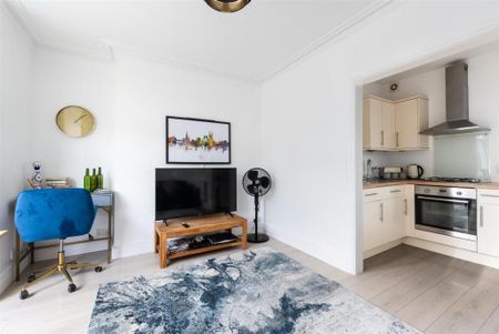 Studio to rent - Photo 2