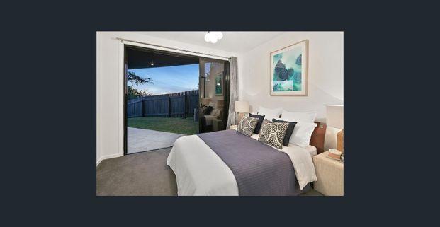 Sunset Waterfront Bay Views - Bills Included - Photo 1