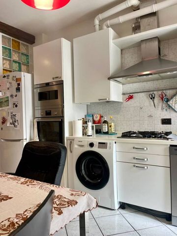 Trilocale con terrazzo in via Savenella - Photo 2