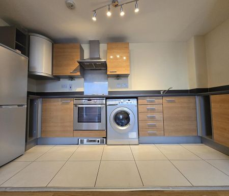 2 bedroom apartment to rent - Photo 5