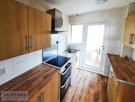 2 bedroom House To Let Total Size: 775 SQ FT - Photo 4