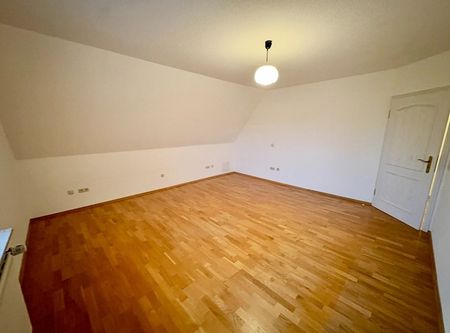 Großzügige Dachgeschosswohnung in Hoya! - Foto 2