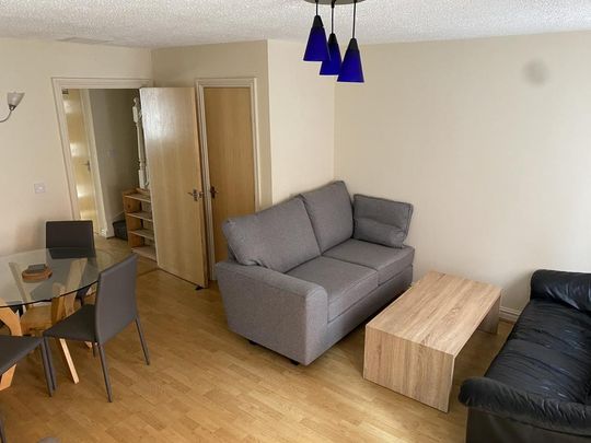 4 bedroom townhouse to rent - Photo 1