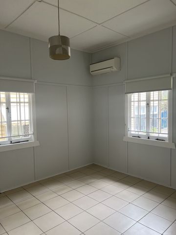 2 BEDROOM UNIT IN SPRING HILL!!!! - Photo 3