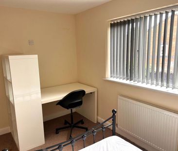 2 bedroom house share to rent - Photo 4