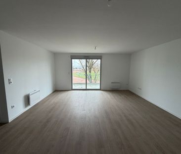 Location Appartement 2 pièces 50m² - Photo 2