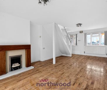 3 bedroom end of terrace house to rent - Photo 2