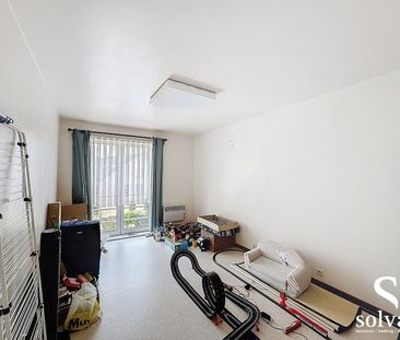 Appartement met 2 slaapkamers in hartje Zomergem - Photo 3