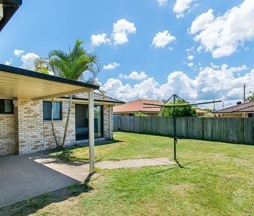 A Beautiful Family Home Nestled In A Quiet Cul-de-sac - Photo 4