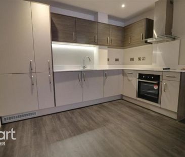 2 bedroom flat to rent - Photo 5
