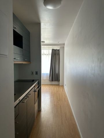 1 bedroom on Cheshire - Photo 2