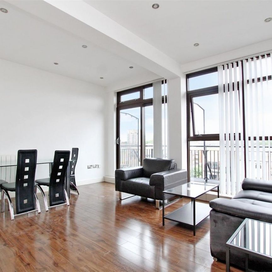 Copperfield Road, Mile End, London E3 - Photo 1