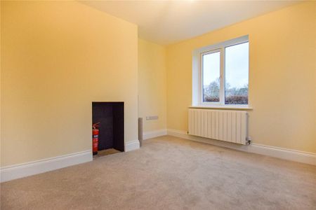 4 bedroom semi-detached house to rent - Photo 5