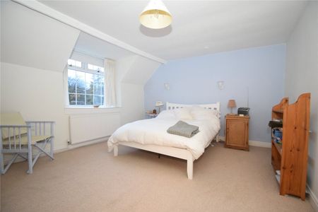 2 bed terraced house to rent in High Street, Scarborough, YO13 - Photo 5