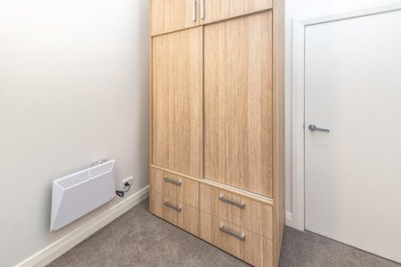 Appealing apartment on Drews - Photo 3