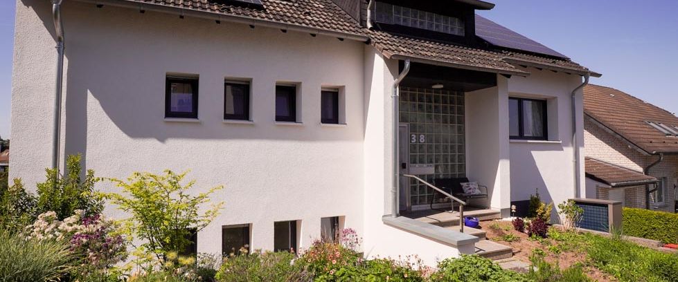 Moderne ca. 95 m² große 4-Zimmer-Wohnung mit Tageslichtbad ruhig gelegen im Hagener Süden - Photo 1