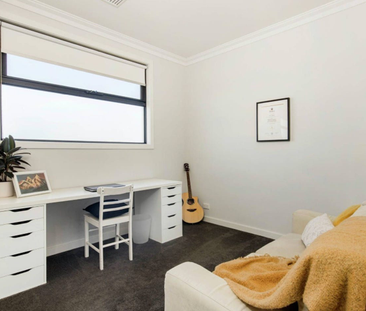 Modern Comfort in Prime Hectorville Location – Stylish 3-Bedroom Home! - Photo 6