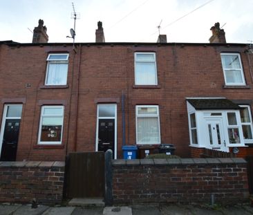 2 Bedroom Terraced House - Photo 2