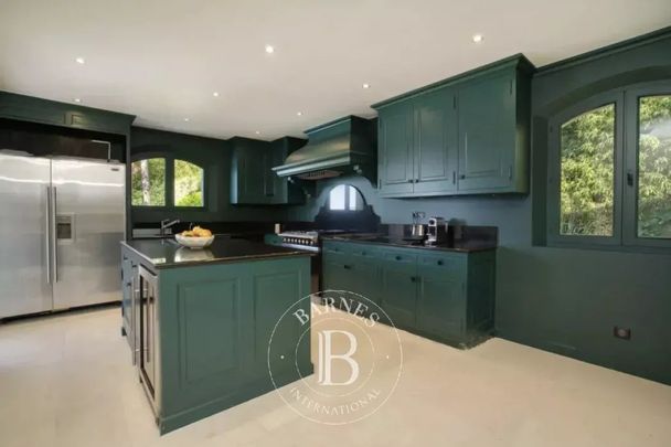 GASSIN - VILLA 6 CHAMBRES - VUE MER PANORAMIQUE - Photo 1