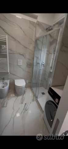 Ampio monolocale con cucina ab. zona Bisceglie - Photo 2