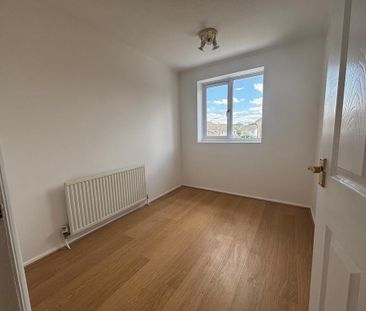 3 bedroom semi-detached house to rent - Photo 6