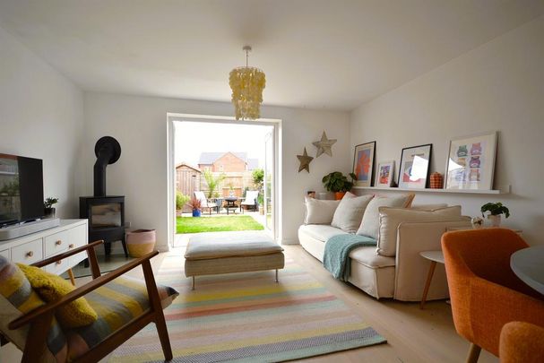 2 bedroom terraced house to rent - Photo 1