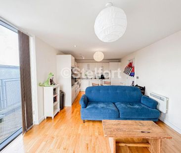 2 bedroom flat to rent - Photo 1