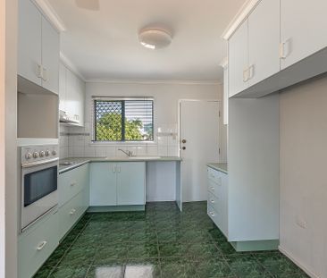 49 Renecol Avenue, Rasmussen QLD 4815 - House For Rent | Domain - Photo 4