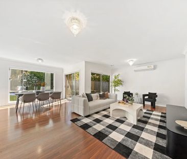 Elegant & Spacious Family Home! - Photo 1