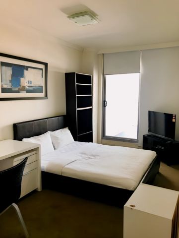 2 bed 1 bath - Photo 2