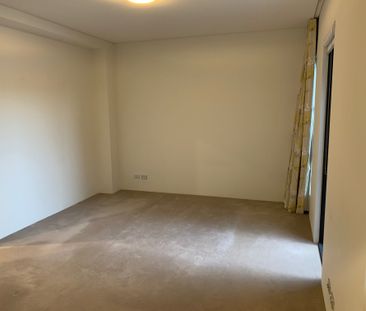 Penthouse Apartment Located in Popular Belle Rose Development - Photo 3