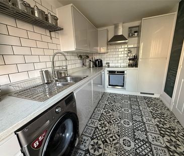 3 bedroom house to rent Prospect Road, SO19 - Photo 3