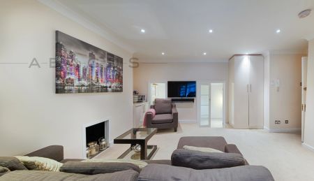 2 Bedroom Apartment - Photo 3