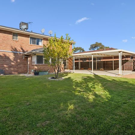 Palatial Living Awaits - Photo 3