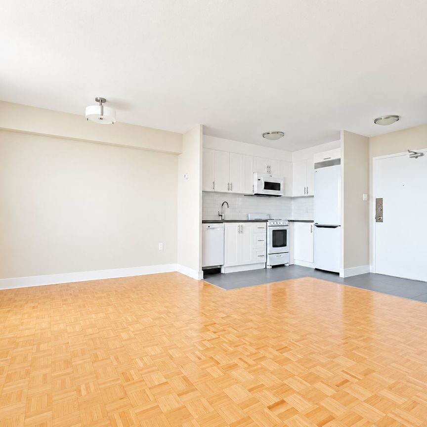 For Lease - 1500 Bathurst Street Unit# 1004, Toronto, Ontario - Photo 1