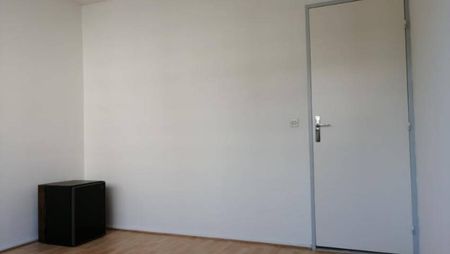 Appartement F2 lumineux à Metz route de Lorry avec chauffage inclus ! - Photo 3