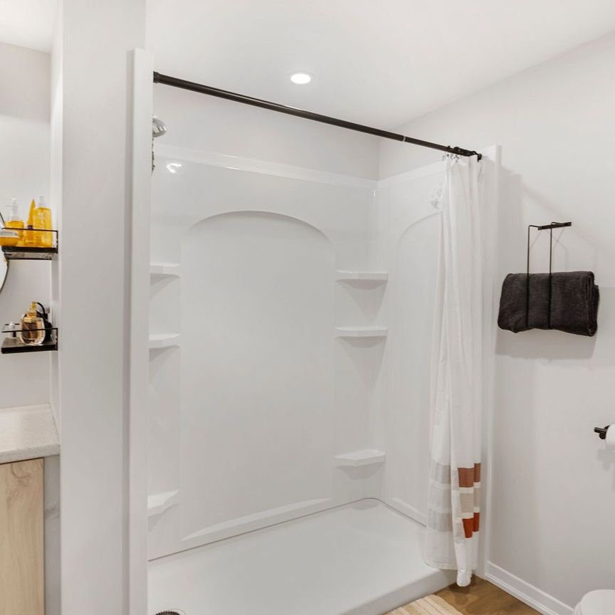 For Lease - 3998 VICTORIA Avenue Unit# 106, Lincoln, Ontario - Photo 1