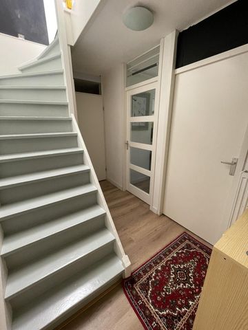 Te huur: Appartement Kloekhorststraat in Amsterdam - Photo 3