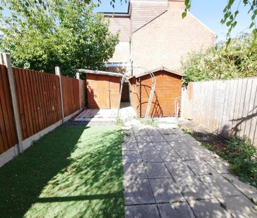 3 bedroom terraced house to rent - Photo 4