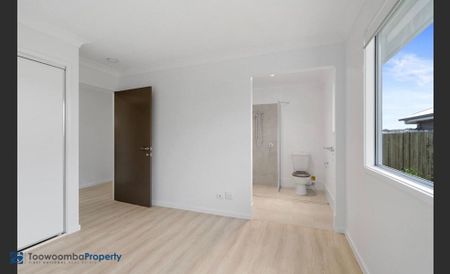 Brand New 3-Bedroom Home for Rent in Meringandan West! - Photo 3