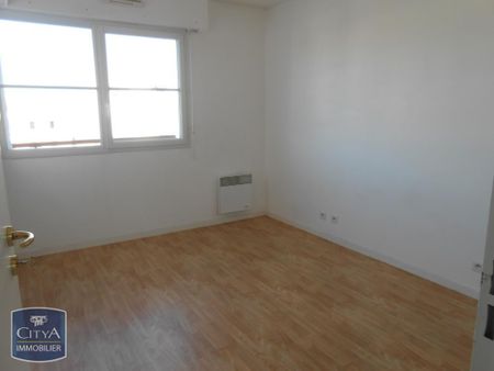Location Appartement 4 pièces 76m² ST NAZAIRE 44600 - Photo 2
