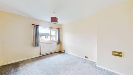 3 bedroom House To Let - Photo 3