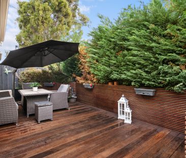 Effortless Living in a Leafy Frankston Pocket - Photo 5